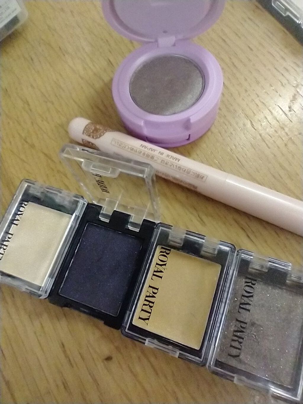 3inコンパクト リップ＆アイズ シークレットダスティグレー/アンドカラー/単色アイシャドウを使ったクチコミ（2枚目）