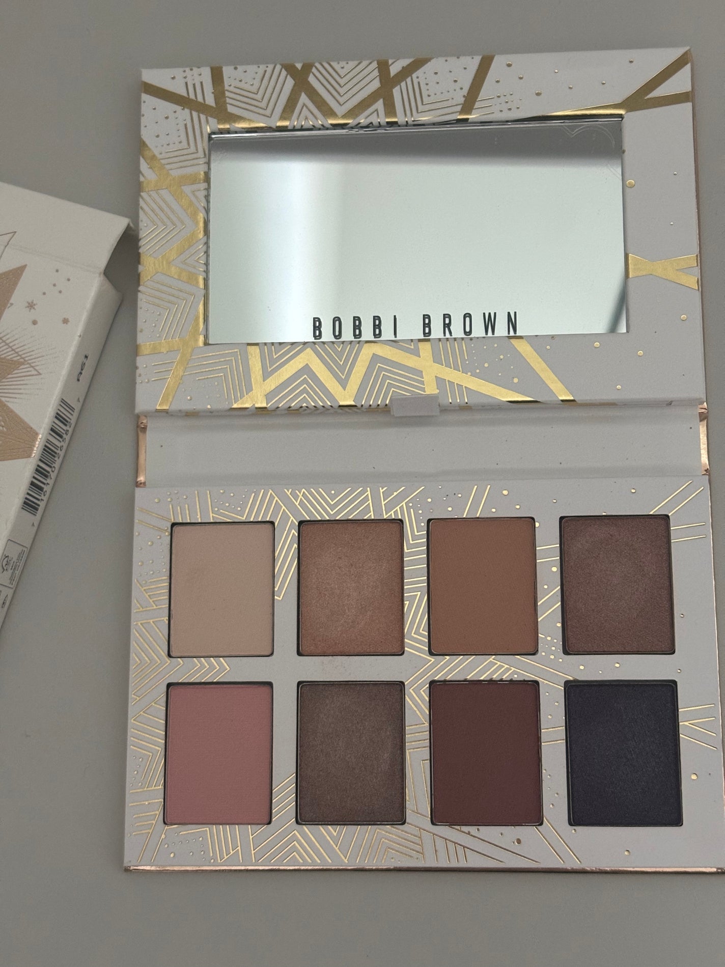 リュクス プレシャス メタルズ アイシャドウ パレット/BOBBI BROWN/アイシャドウパレットを使ったクチコミ(2枚目)