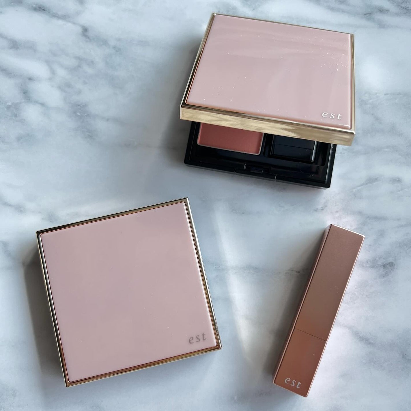 ピュア クラリティ シアー アイシャドウ/est/アイシャドウパレットを使ったクチコミ(5枚目)