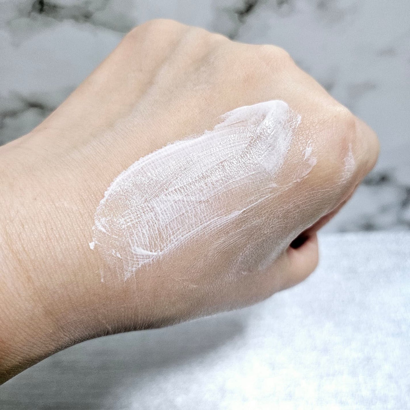 ブラックスネイルグルタチオントーンアップサン/Dr.G/日焼け止めクリームを使ったクチコミ(4枚目)