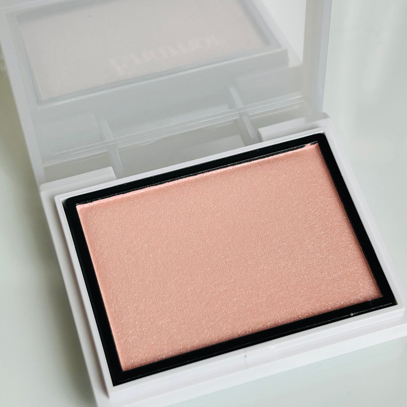 Enamor ジュエリーグロウハイライター/Enamor/パウダーハイライトを使ったクチコミ(2枚目)