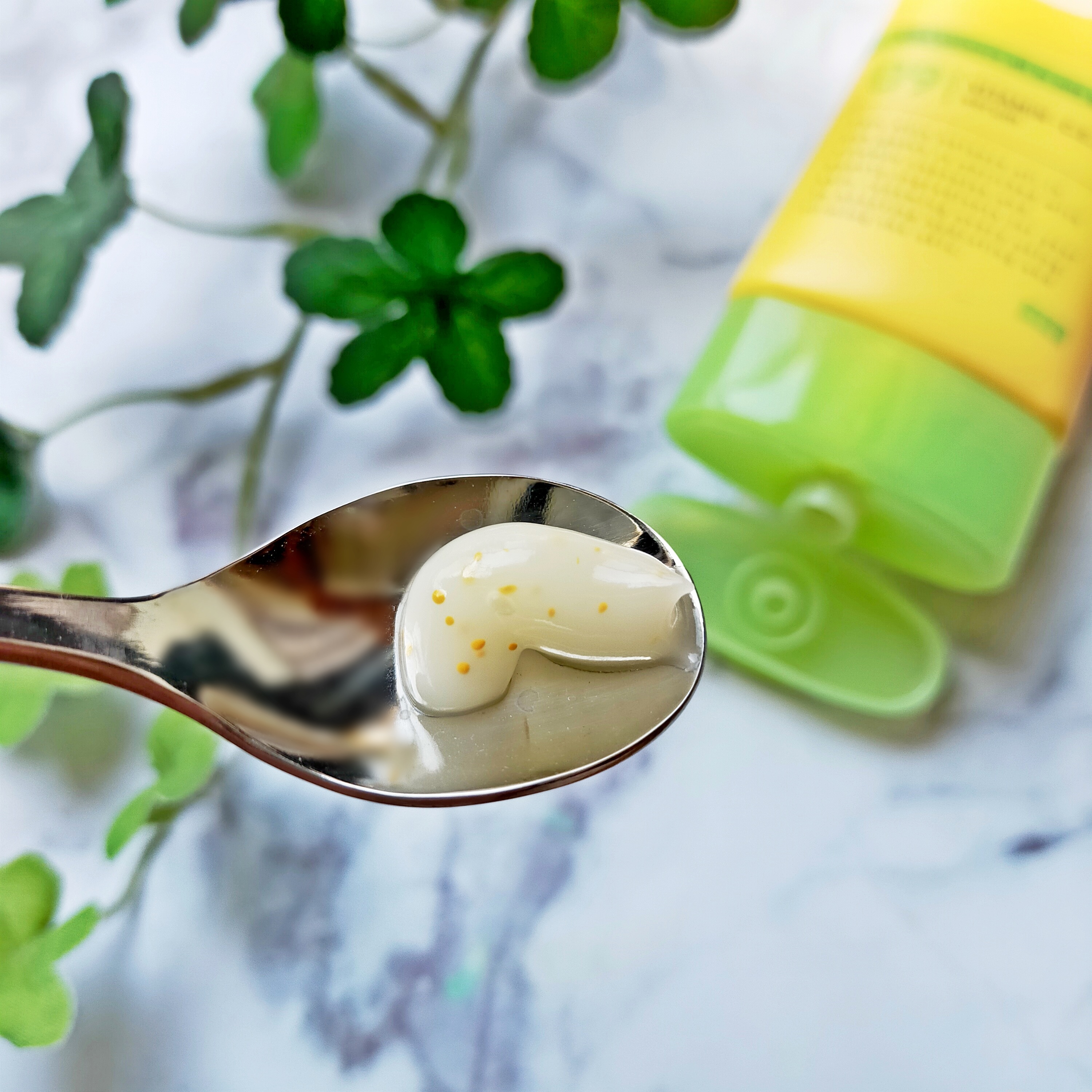 ビタバランス オールインワンジュレ/.akaran/オールインワン化粧品を使ったクチコミ（2枚目）