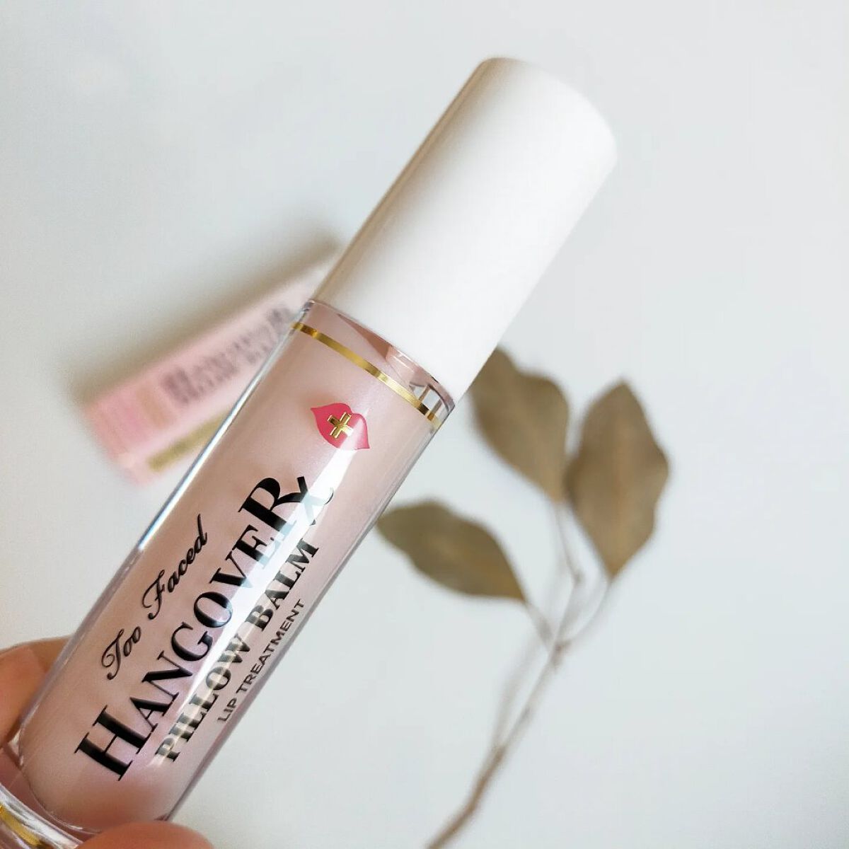 ～トゥー フェイスド ハングオーバー～ ピロー バーム リップ トリートメント/Too Faced/リップ美容液を使ったクチコミ（2枚目）