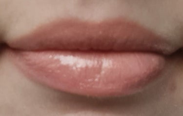 FENTY BEAUTY BY RIHANNA Slip Shine Lipstickのクチコミ「Fenty beautyのリップを買ってきました！
Slip shine sheer lips.....」（3枚目）