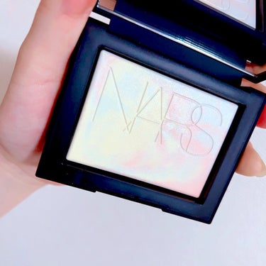 ライトリフレクティング プリズマティックパウダー/NARS/プレストパウダーを使ったクチコミ（2枚目）