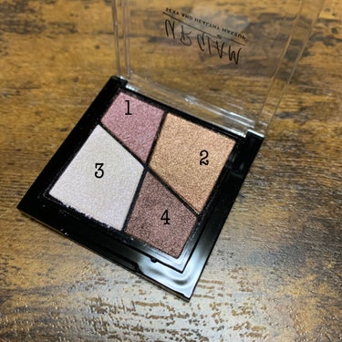 UR GLAM　VELVET EYE COLOR PALETTE/U R GLAM/パウダーアイシャドウを使ったクチコミ（2枚目）