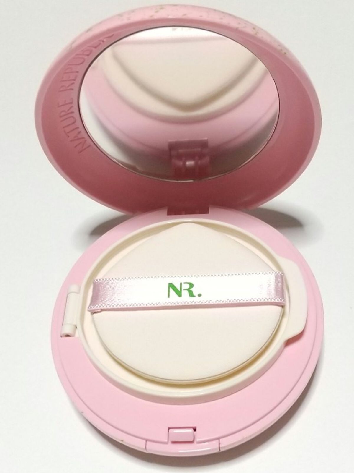 PROBIOエッセンスクッション/ネイチャーリパブリック/クッションファンデーションを使ったクチコミ（2枚目）