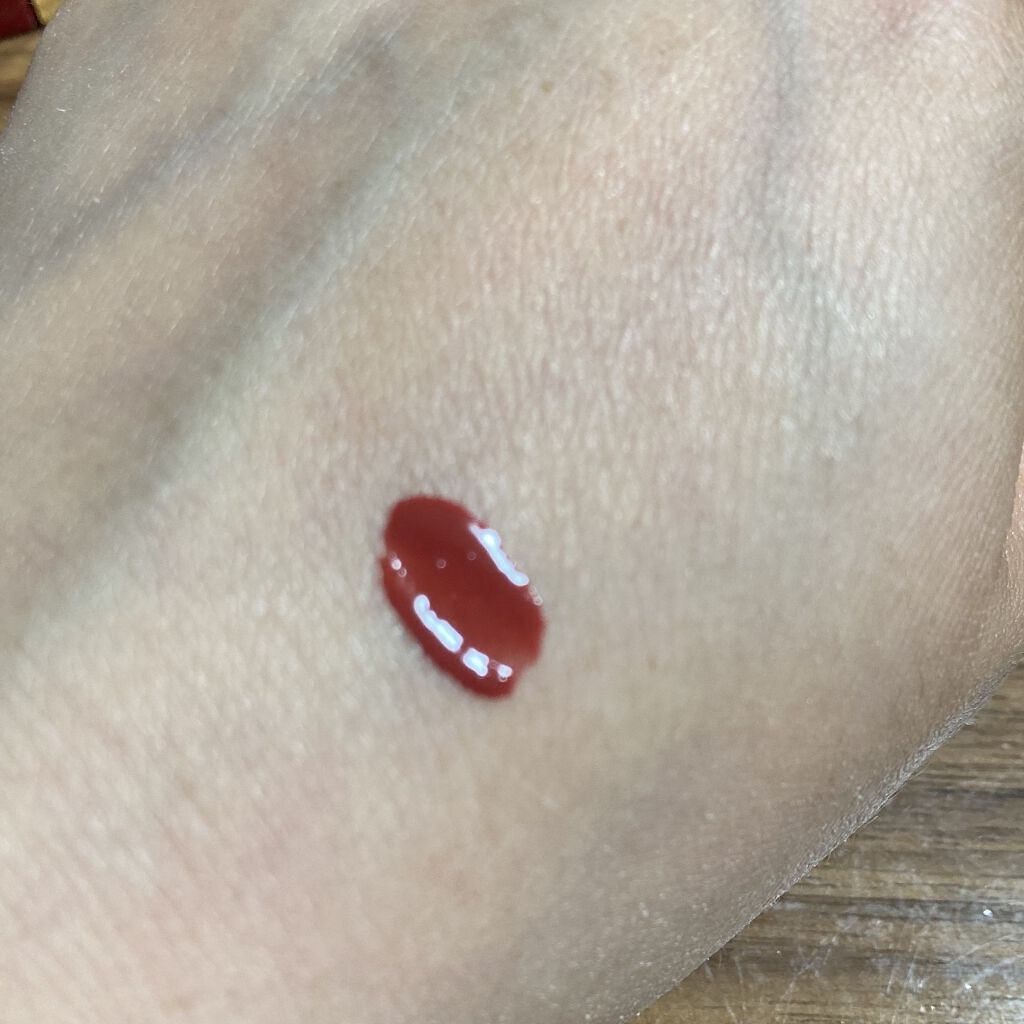 コンフォート リップオイル インテンス 04 インテンス ローズウッド/CLARINS/リップグロスを使ったクチコミ（2枚目）