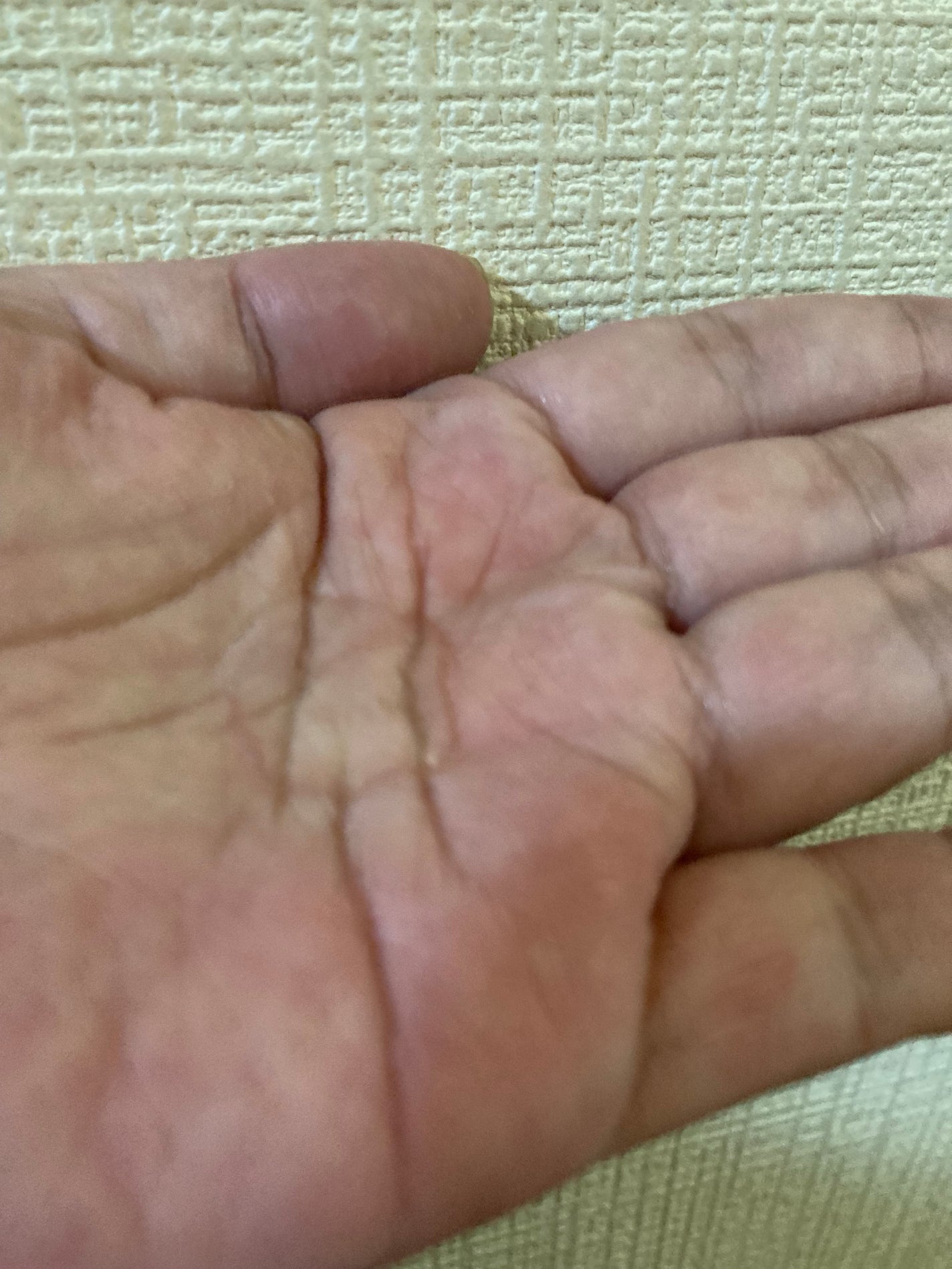 5番 白玉グルタチオンCエッセンシャルトナー/numbuzin/化粧水を使ったクチコミ(3枚目)