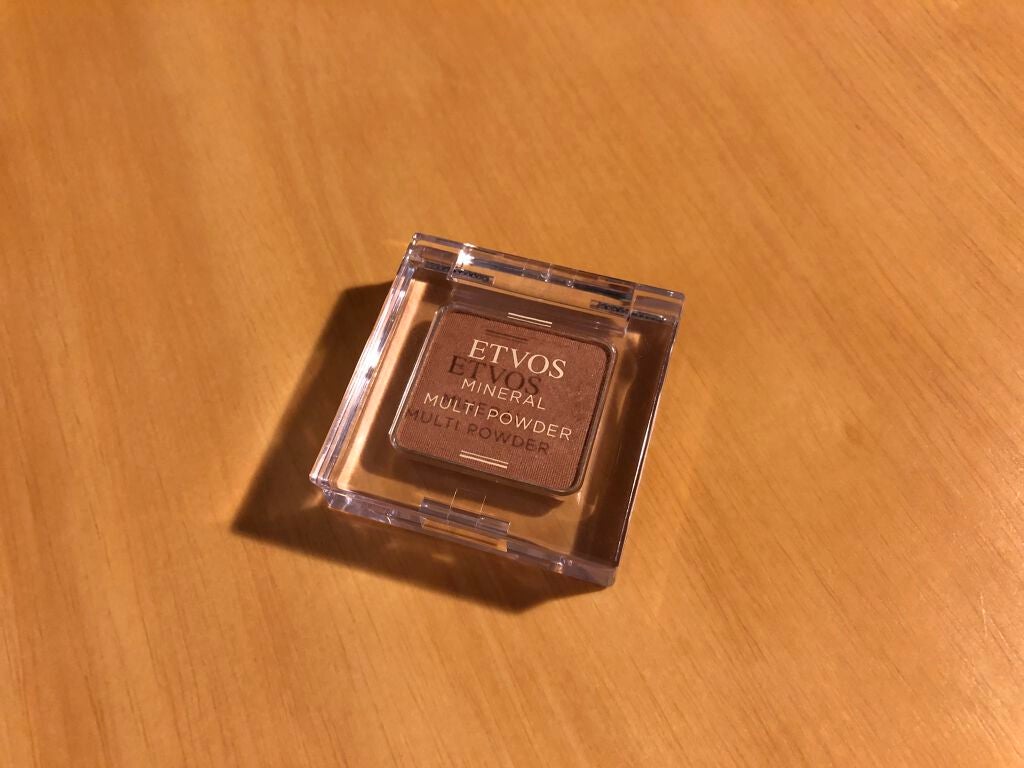 ミネラルマルチパウダー/エトヴォス/単色アイシャドウを使ったクチコミ(1枚目)