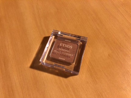 ミネラルマルチパウダー/エトヴォス/単色アイシャドウを使ったクチコミ(1枚目)