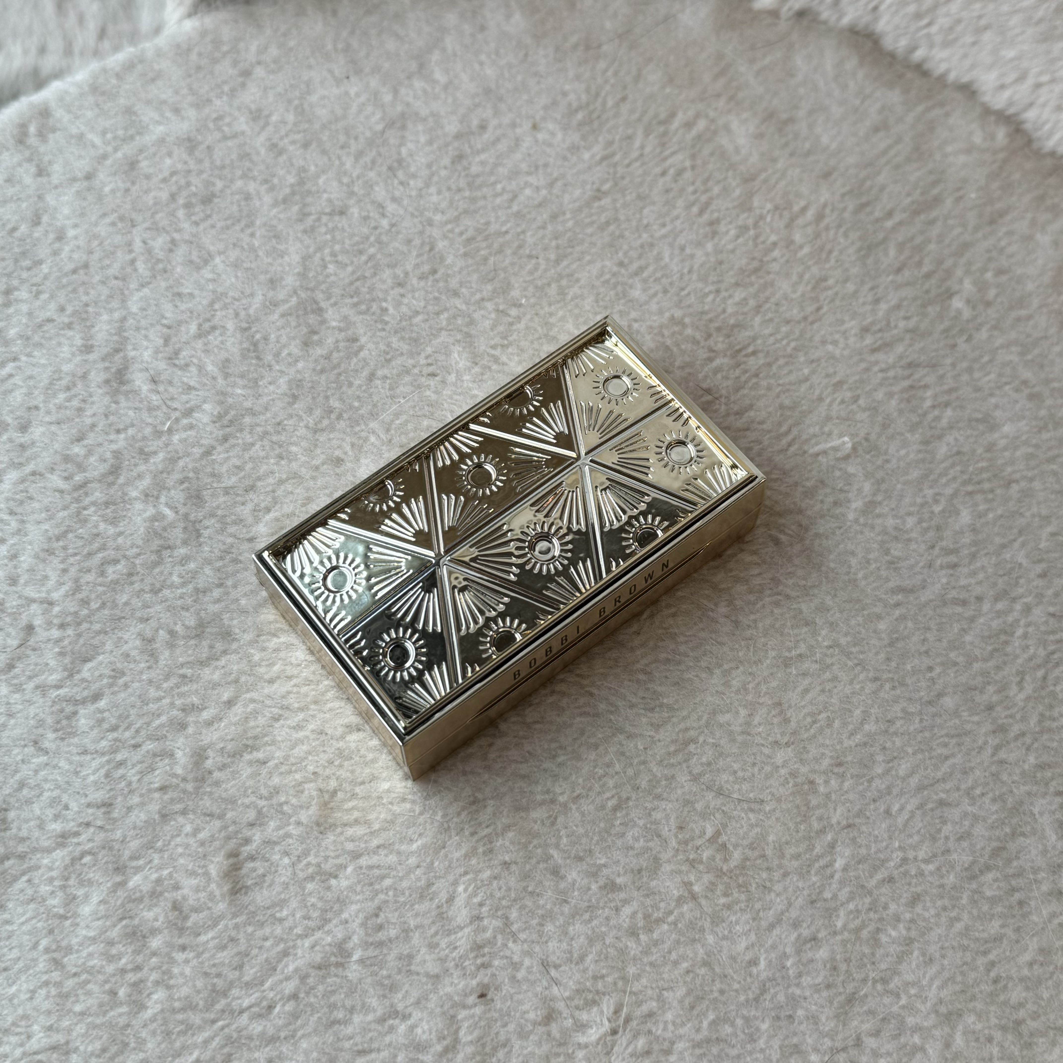 リュクス アイシャドウ デュオ ダンスフロアグラム/BOBBI BROWN/アイシャドウパレットを使ったクチコミ（2枚目）