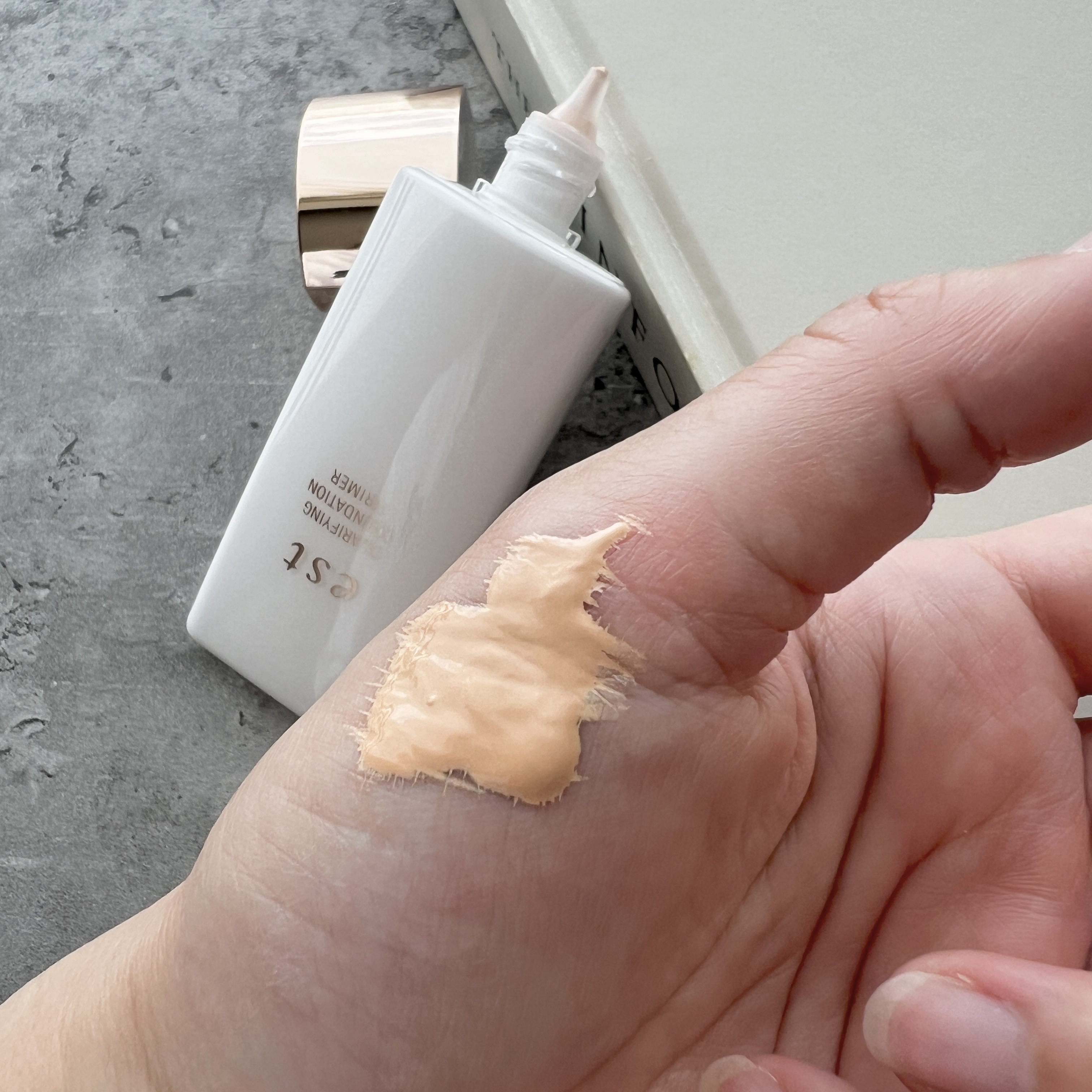 ラスティング クラリティ ルースパウダー/est/ルースパウダーを使ったクチコミ（3枚目）