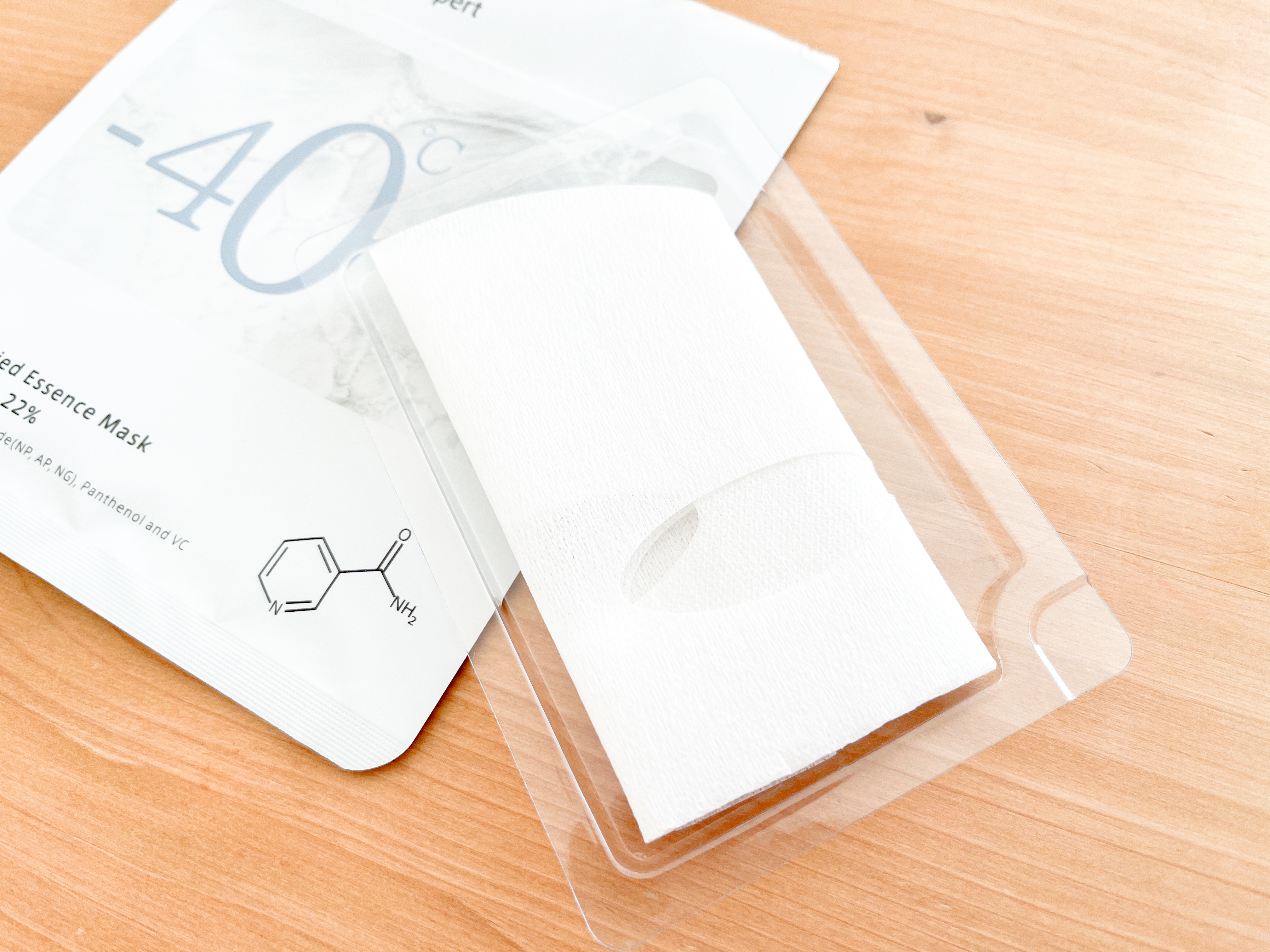 フリーズドライエッセンスマスク ナイアシンアミド22%/HiCA/シートマスク・パックを使ったクチコミ（2枚目）