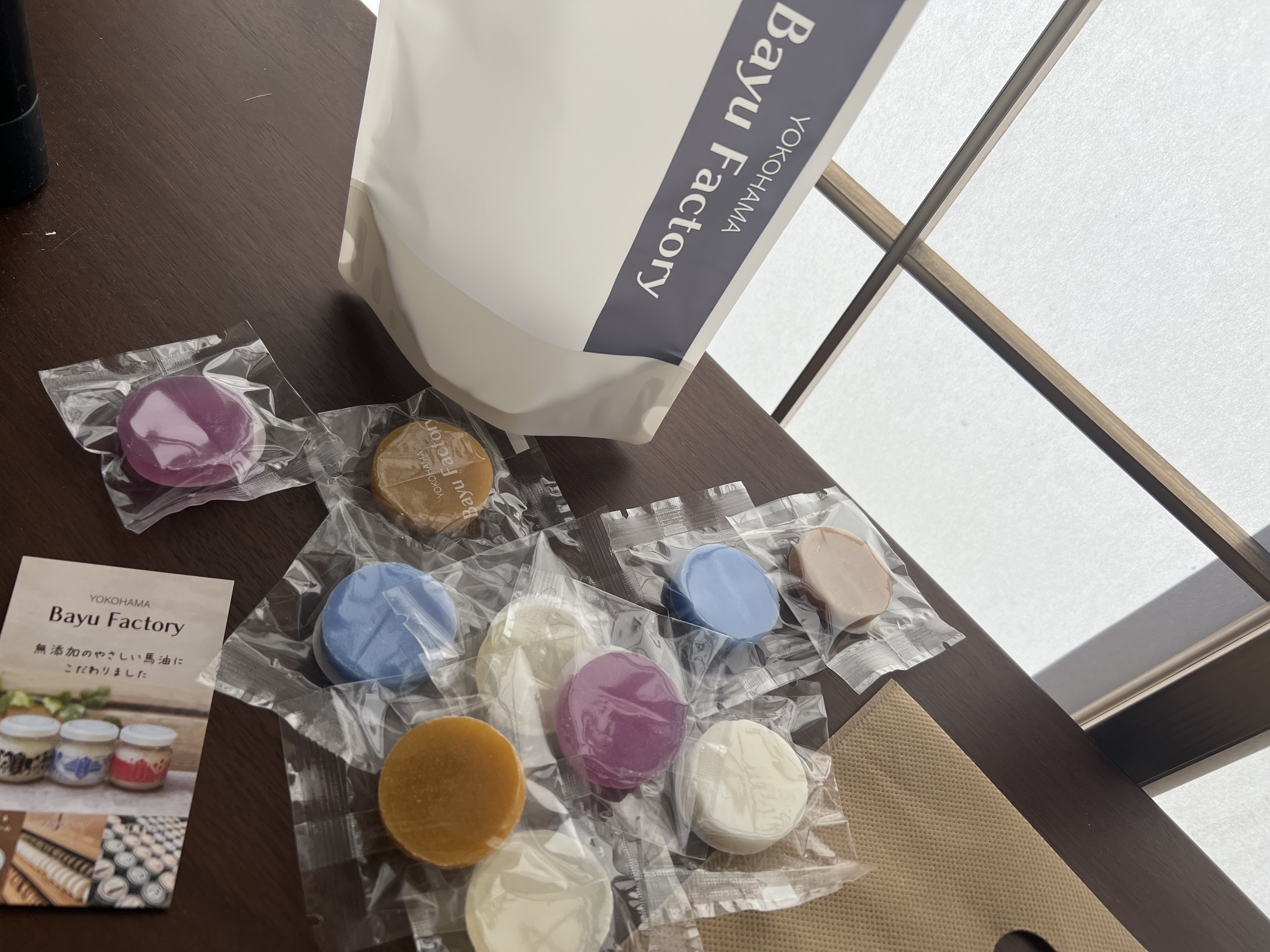 ハピネススマイル シア ハンドクリーム(ジンジャーシトラス)/L'OCCITANE/ハンドクリームを使ったクチコミ（3枚目）