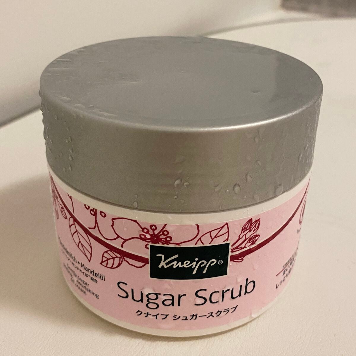 クナイプ シュガースクラブ スイートアーモンド /クナイプ/ボディスクラブを使ったクチコミ(1枚目)