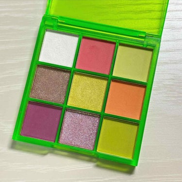 UR GLAM　BLOOMING EYE COLOR PALETTE/U R GLAM/アイシャドウパレットを使ったクチコミ（2枚目）