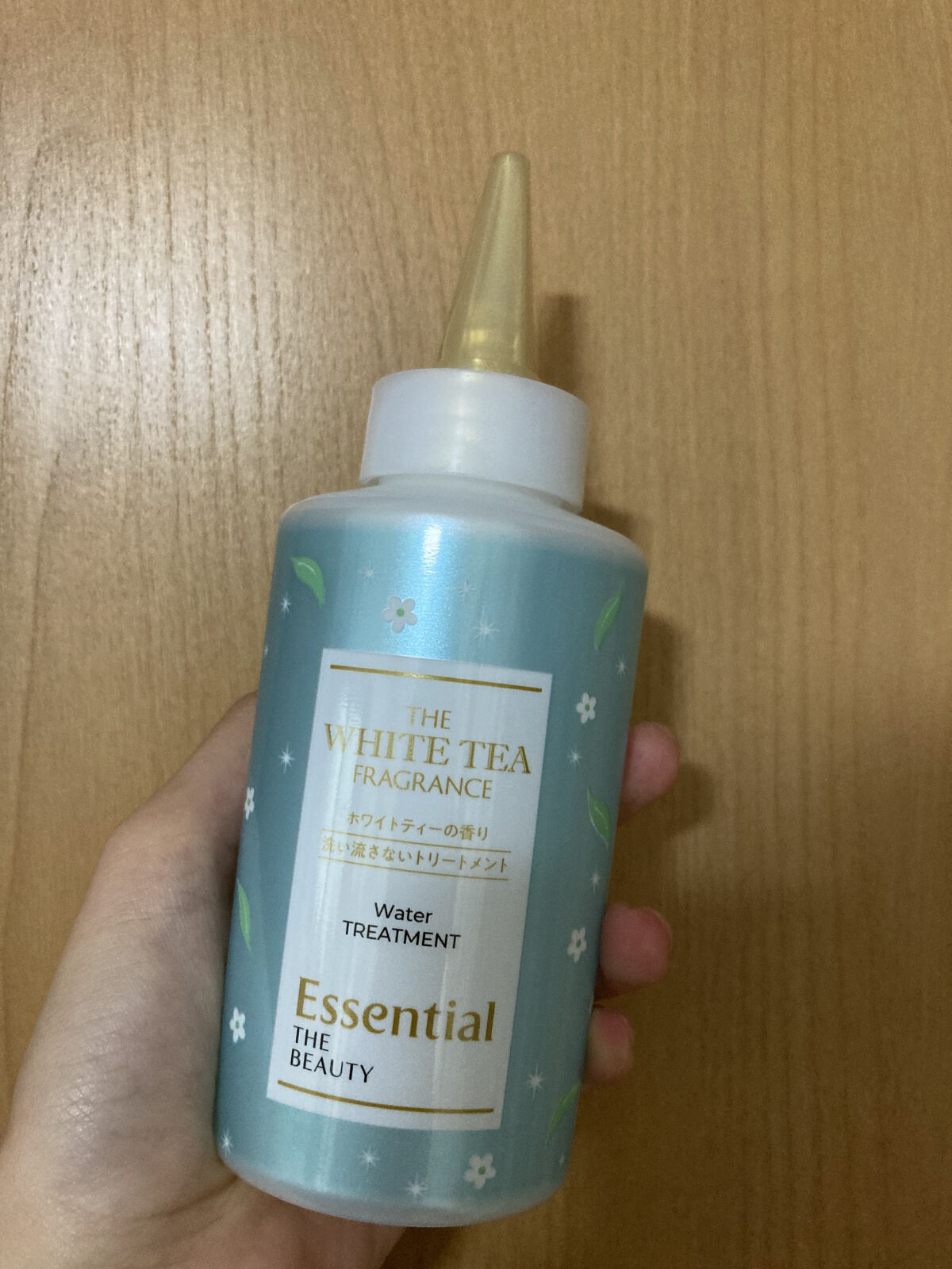 エッセンシャル ザビューティ 髪のキメ美容ウォータートリートメント ホワイトティーの香り/エッセンシャル/アウトバストリートメントを使ったクチコミ（1枚目）