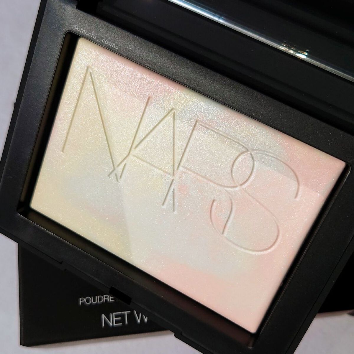 ライトリフレクティング プリズマティックパウダー/NARS/プレストパウダーを使ったクチコミ（2枚目）