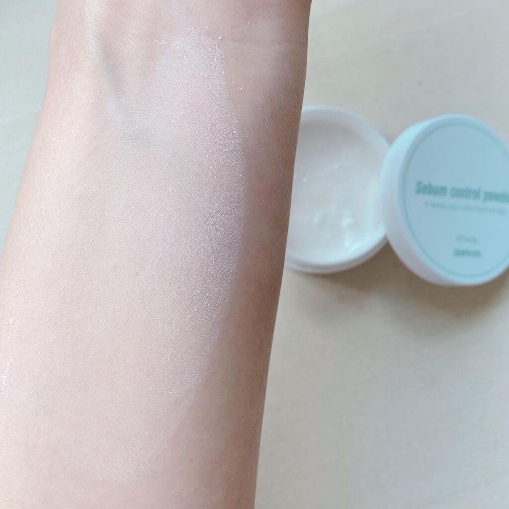 アニューム セバム コントロール パウダー/saat insight/ルースパウダーを使ったクチコミ(6枚目)