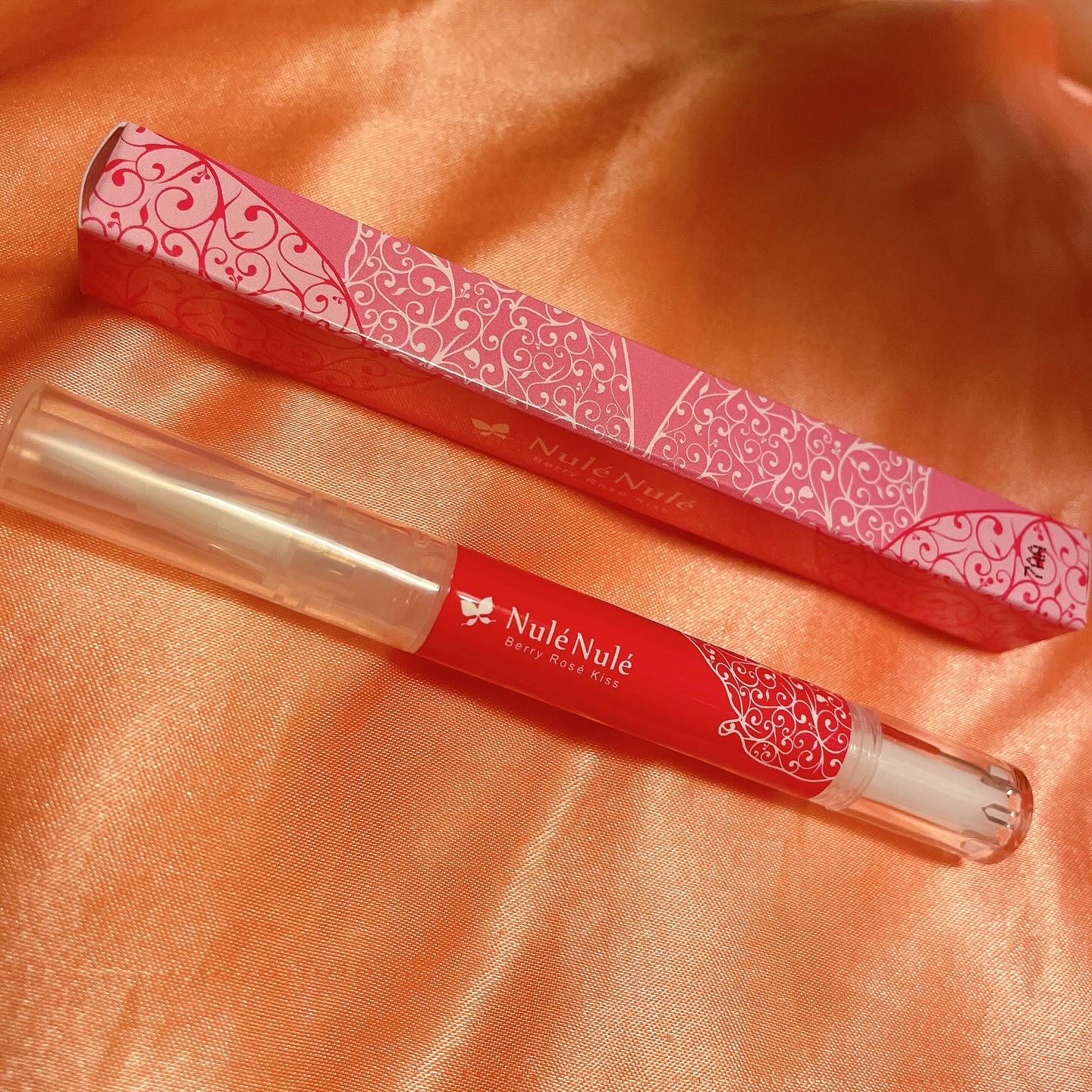 ヌレヌレ ベリーキッス/エルシーラブコスメ/リップグロスを使ったクチコミ（1枚目）