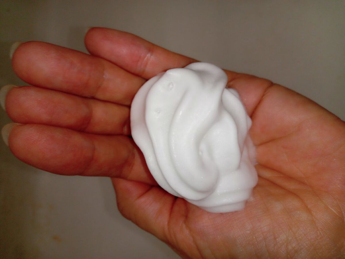 ビオレ ザフェイス 泡洗顔料 ディープモイスト/ビオレ/泡洗顔を使ったクチコミ（2枚目）