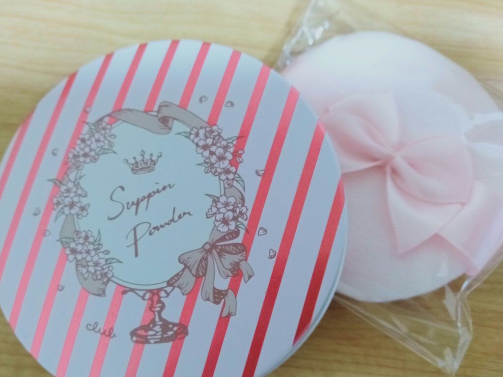 すっぴんパウダー チェリーブロッサムの香り/クラブ/プレストパウダーを使ったクチコミ（1枚目）