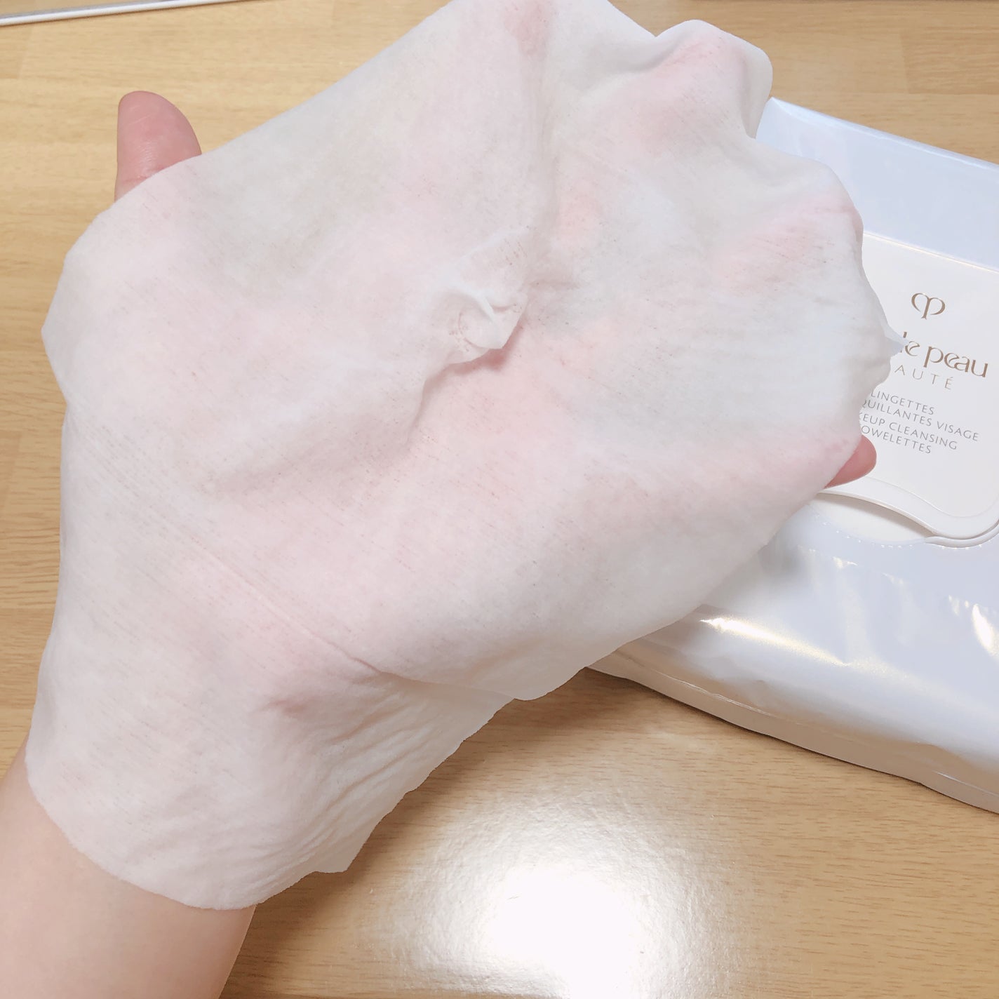 クレ・ド・ポー ボーテ ランジェット デマキアントヴィサージュ/クレ・ド・ポー ボーテ/クレンジングシートを使ったクチコミ(3枚目)