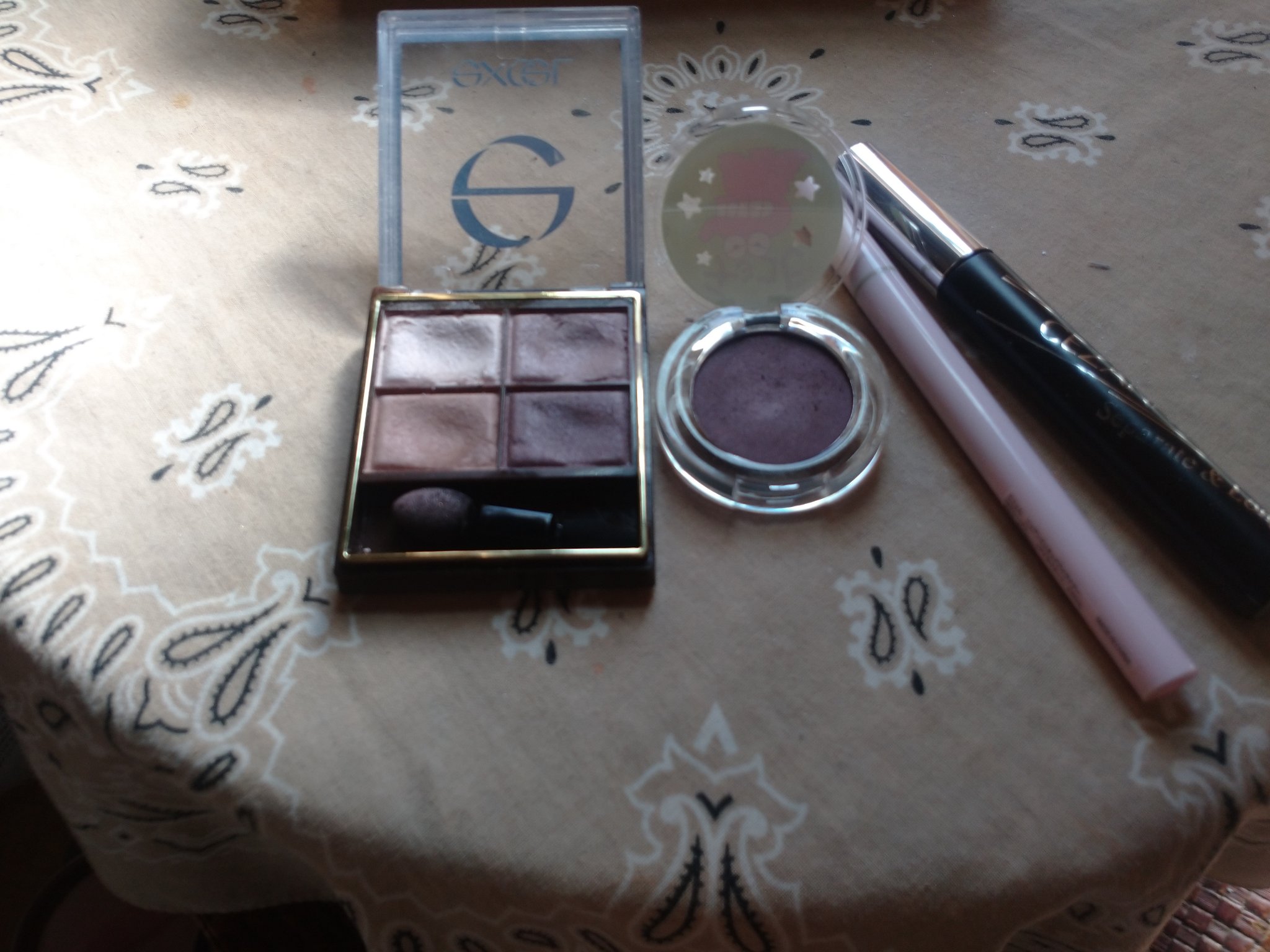 スキニーリッチシャドウ/excel/アイシャドウパレットを使ったクチコミ（1枚目）