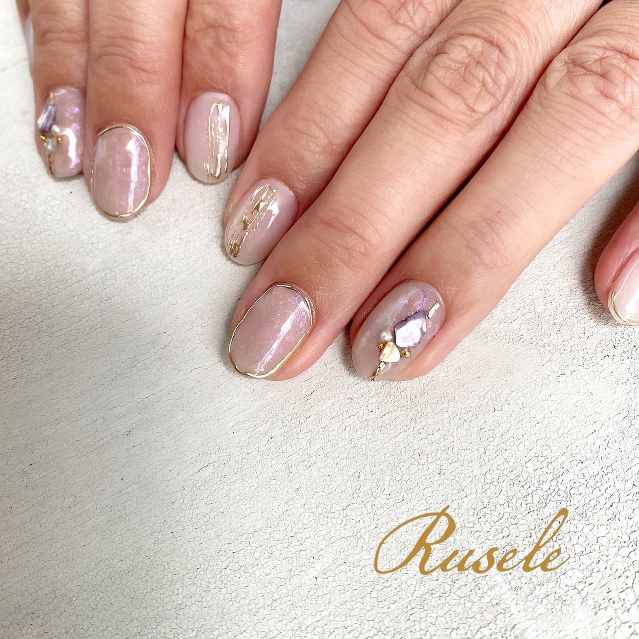 naomi on LIPS 「本日は 友達が来てくれました♡サンプルから選んでくれました😊..」(1枚目)