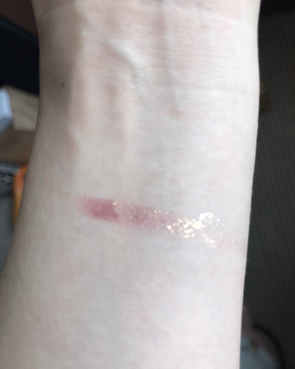 グリッター&グロウ リキッドアイシャドウ/stila/グリッターを使ったクチコミ(2枚目)