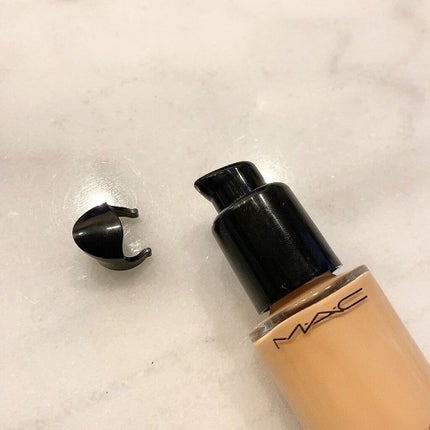 スタジオフィックス フルイッド SPF 15/M・A・C/リキッドファンデーションを使ったクチコミ(3枚目)