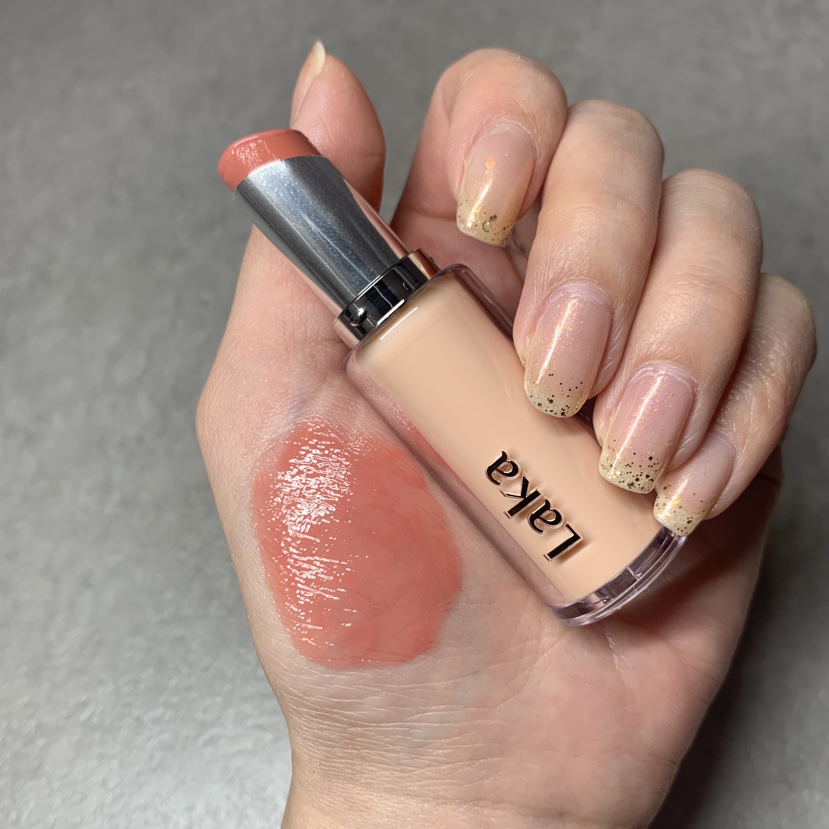 ボンディンググロウリップスティック/Laka/口紅を使ったクチコミ（3枚目）