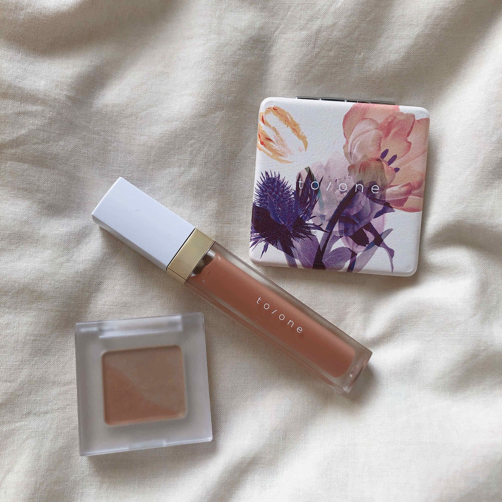 トーン ペタル エッセンス カラー バター/to/one/リップグロスを使ったクチコミ（2枚目）