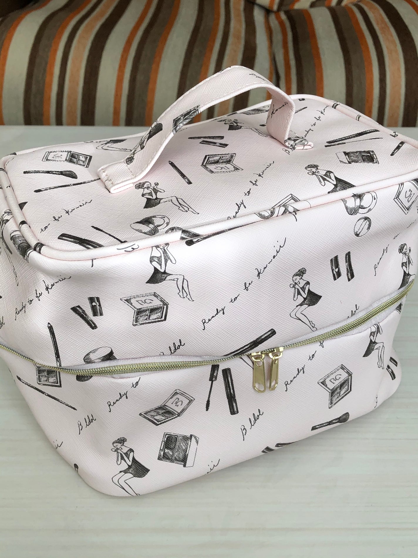 ウィンクティンクシャドウ/b idol/単色アイシャドウを使ったクチコミ(2枚目)