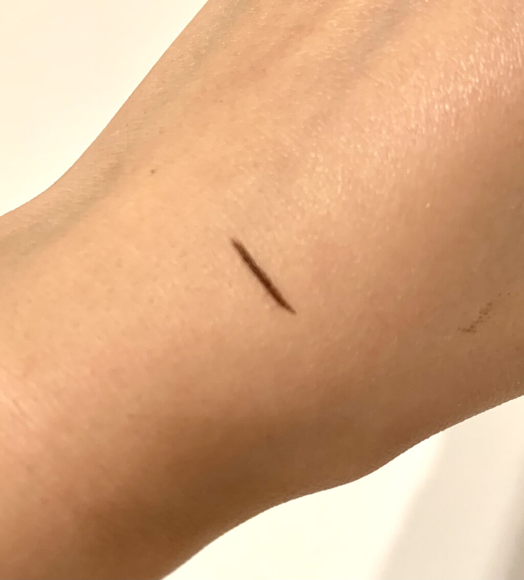 「密着アイライナー」しなやか筆リキッド/デジャヴュ/リキッドアイライナーを使ったクチコミ（2枚目）