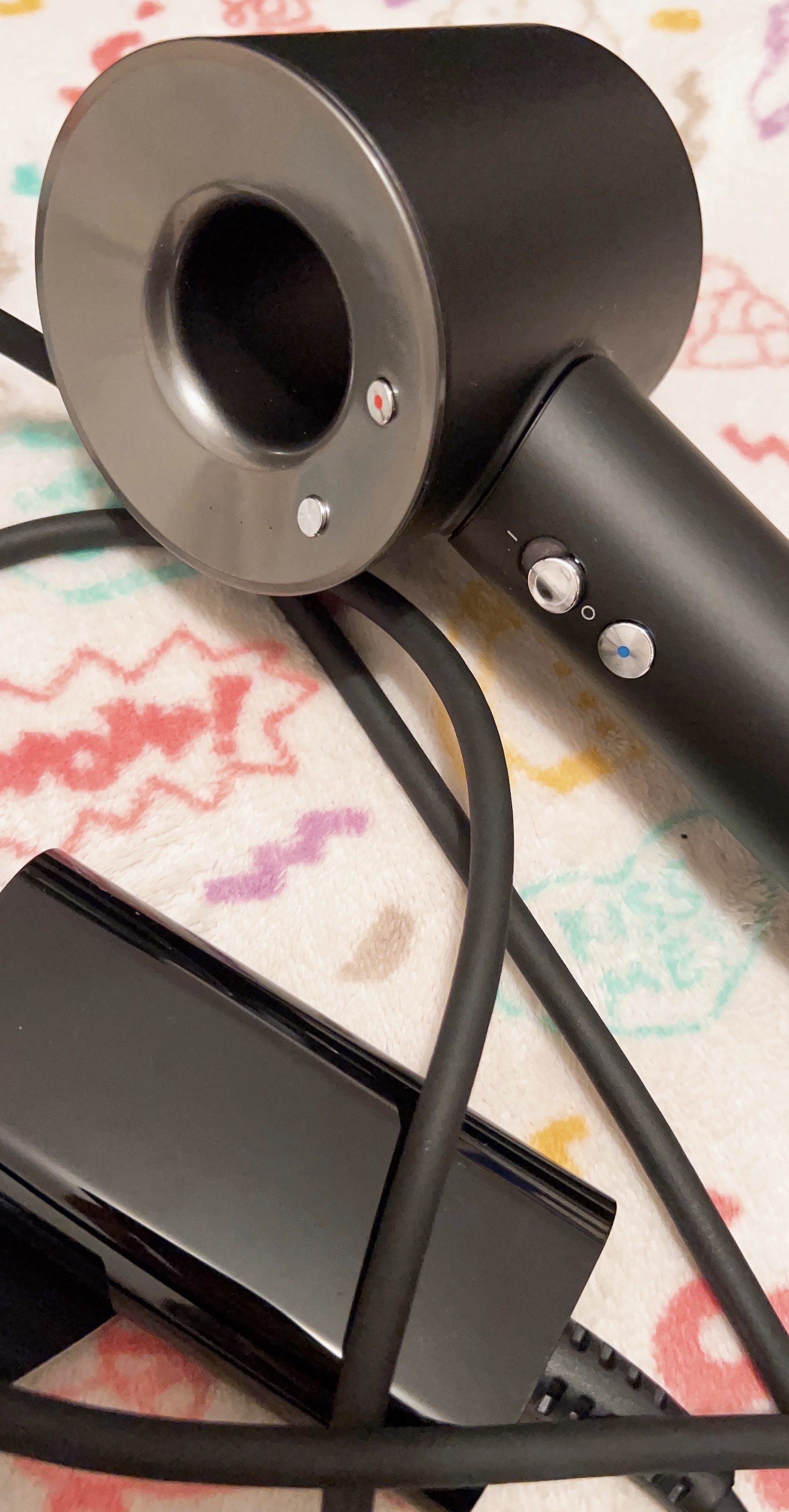 Dyson Supersonic Ionicヘアドライヤー ブラック／ニッケル/dyson/ドライヤーを使ったクチコミ（2枚目）