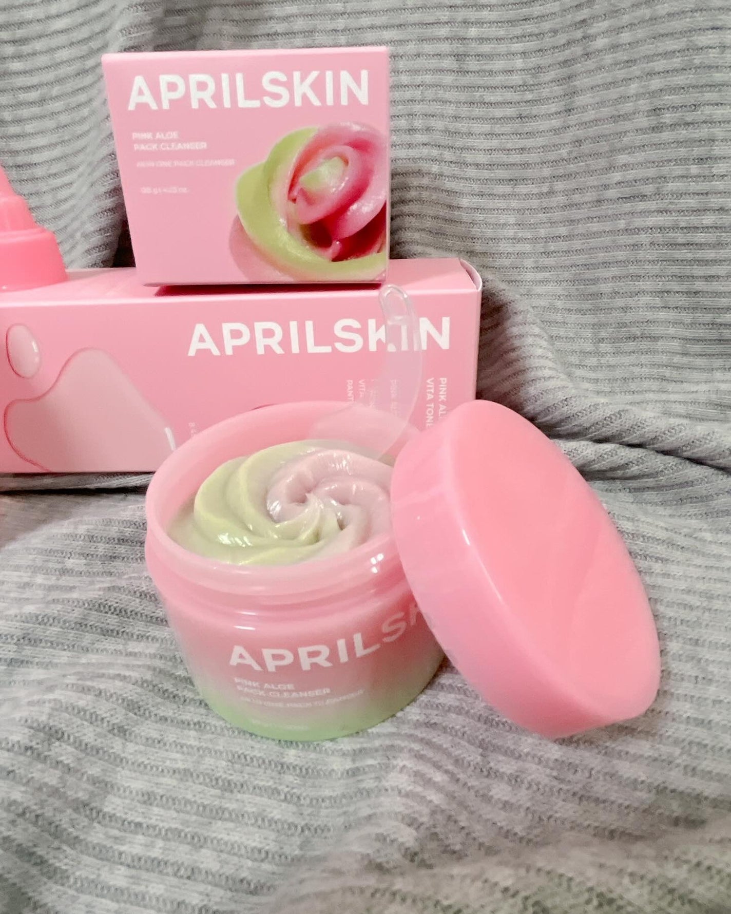 ピンクアロエメレンゲクレンザー/APRILSKIN/その他洗顔料を使ったクチコミ(4枚目)