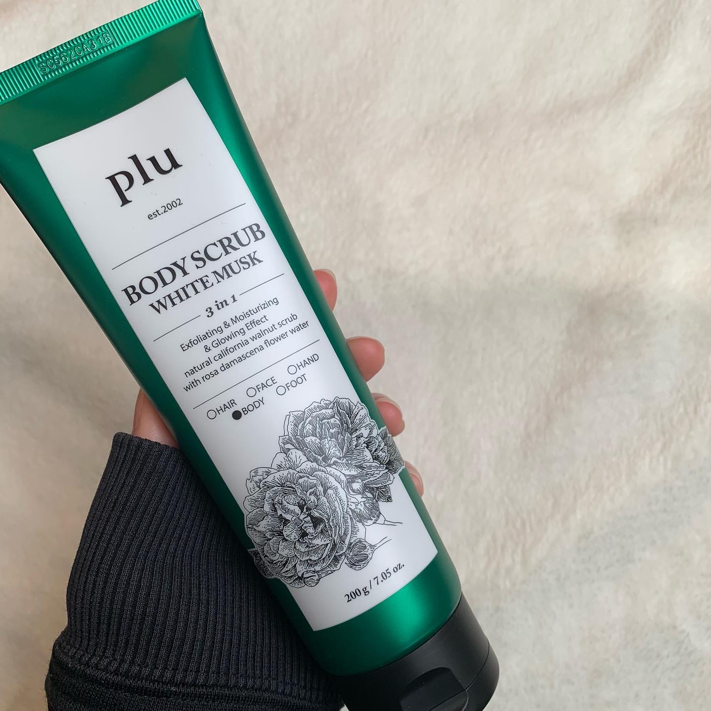オリジナルボディスクラブ ホワイトムスク/plu/ボディスクラブを使ったクチコミ（1枚目）