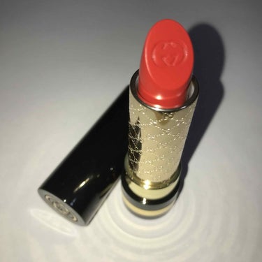 GUCCI
🥀 LUXURIOUS LIPSTICK    #390 #ICONICRED #370 #CRUSHEDCORAL


こちらは日本未上陸のGUCCIコスメ内のリップになります ❤️
BU