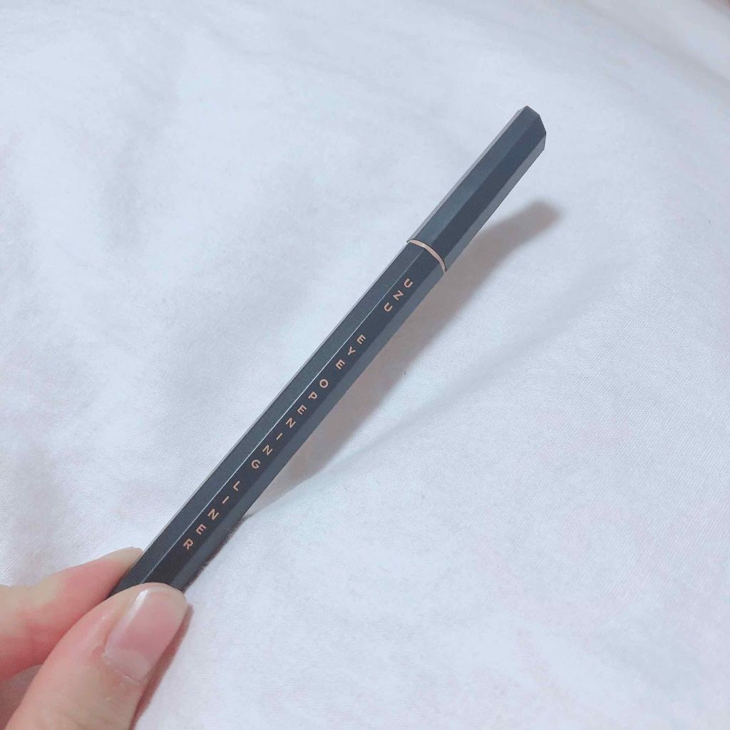 EYE OPENING LINER/UZU BY FLOWFUSHI/リキッドアイライナーを使ったクチコミ（2枚目）