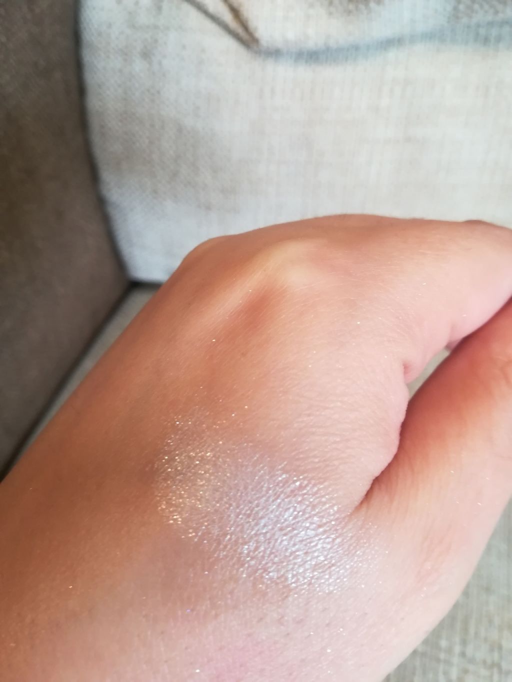 グロウニュアンスアイズ/LUNASOL/単色アイシャドウを使ったクチコミ（3枚目）