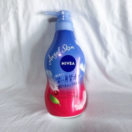 ニベア エンジェルスキン ボディウォッシュ カシス&ハーブの香り/ニベア/ボディソープを使ったクチコミ(2枚目)