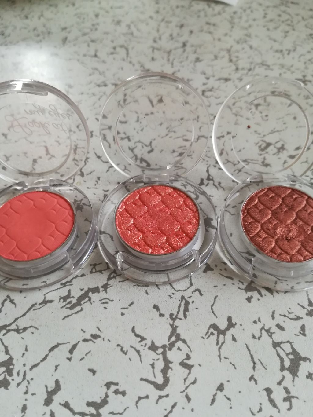 ルックアット マイアイジュエル/ETUDE/単色アイシャドウを使ったクチコミ(2枚目)