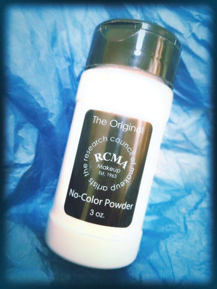 No Color Powder/RCMA Makeup/ルースパウダーを使ったクチコミ(2枚目)