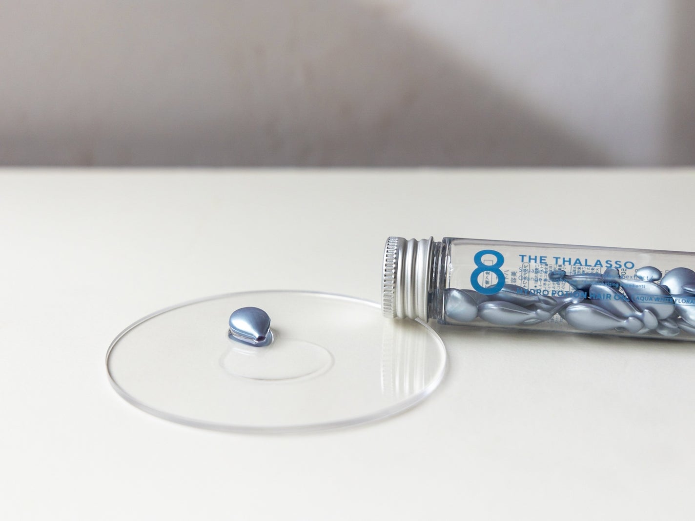 ハイドロポーション 美容液ヘアオイル(アクアホワイトフローラルの香り)/エイトザタラソ/ヘアオイルを使ったクチコミ(3枚目)