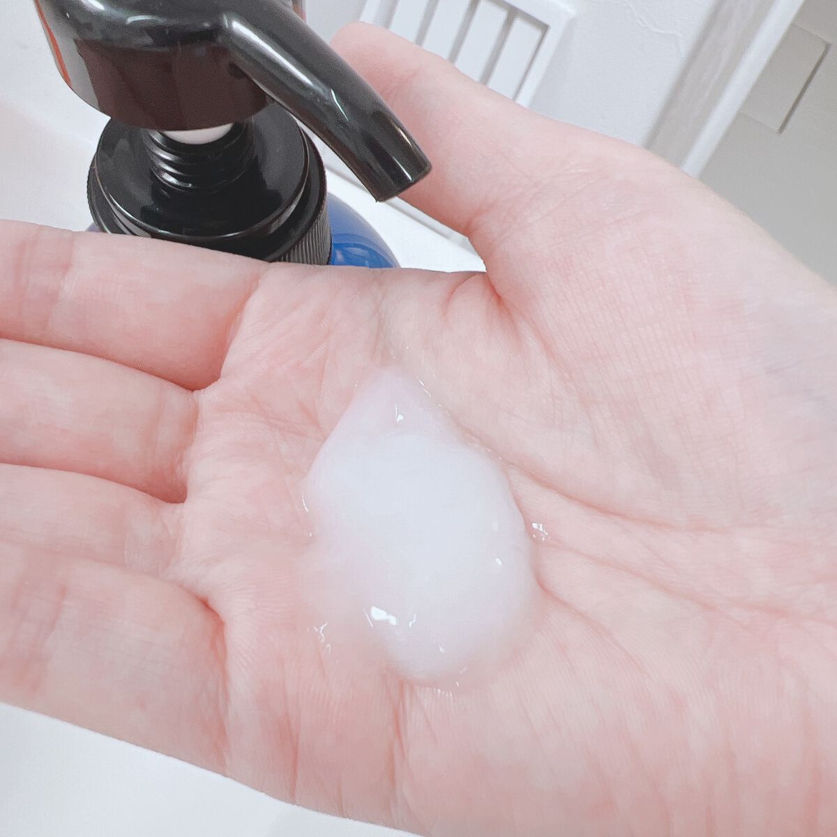 カームナイトリペアシャンプー／トリートメント/YOLU/市販シャンプーを使ったクチコミ（3枚目）