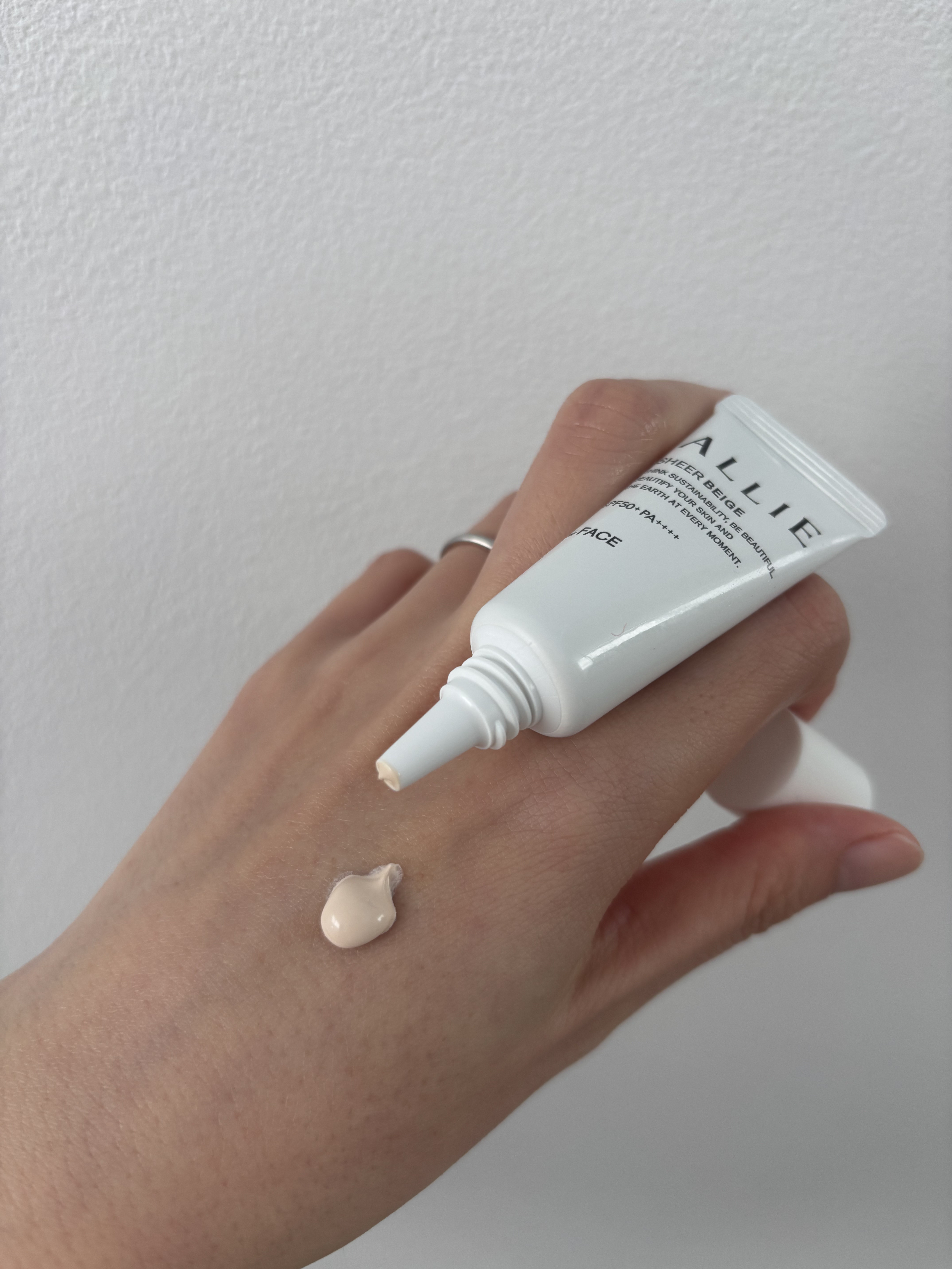 アリィー クロノビューティ カラーチューニングUV 限定セット(ベージュカラー40g+アプリコットピンクカラーミニ8g）/アリィー/日焼け止めクリームを使ったクチコミ（2枚目）