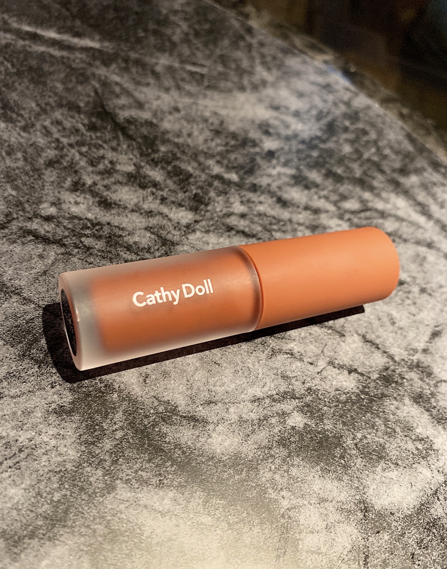 リップアンドチーク ヌードマットティント 09 ブラウンキャラメル(Brown Caramel)/CathyDoll/リップティントを使ったクチコミ（1枚目）