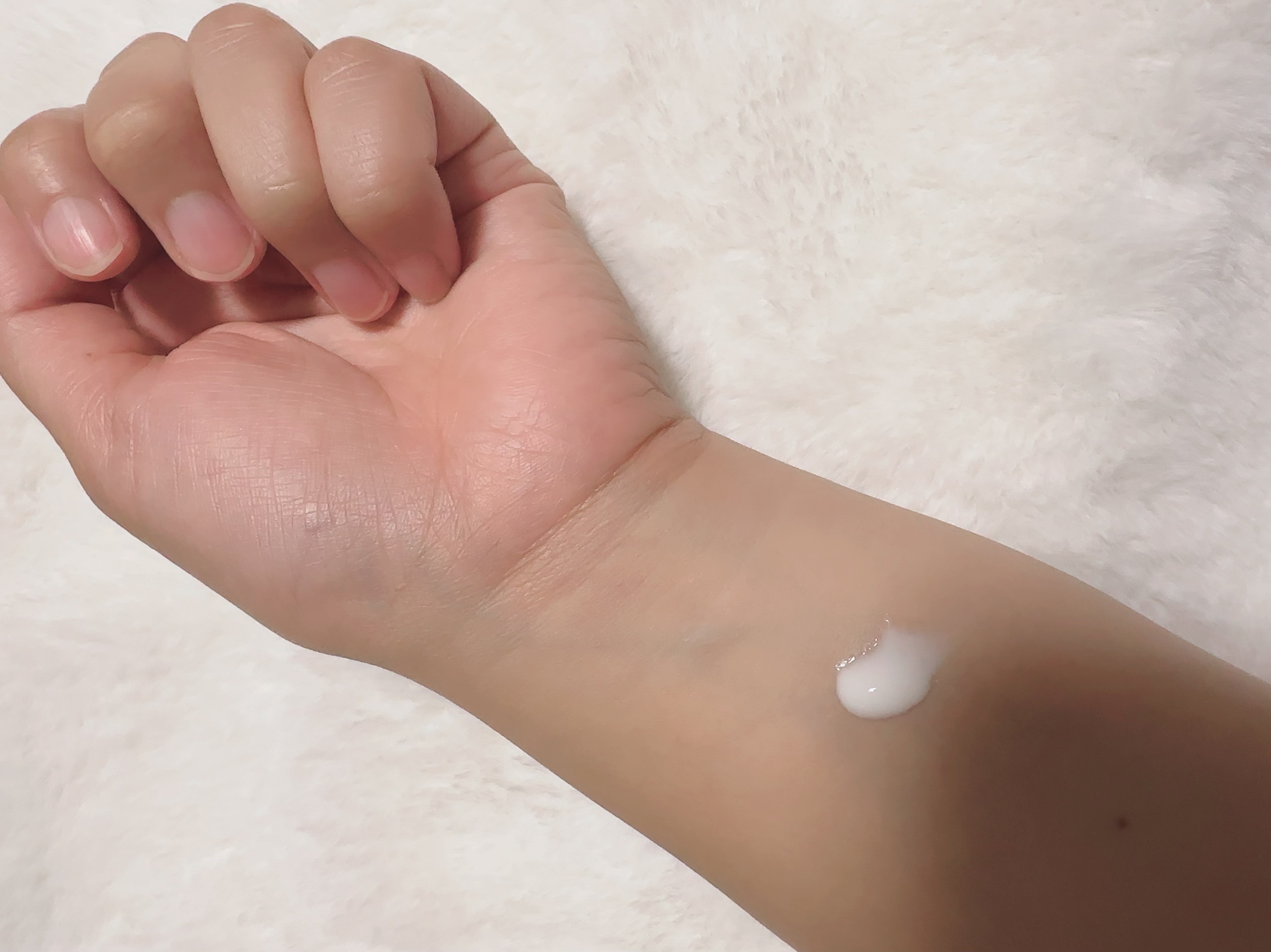 プロテクティブ UVエッセンス 01 ティー＆フィグ(’23)/excel/日焼け止めローションを使ったクチコミ（3枚目）